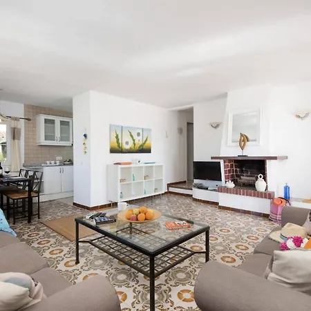 Villa Karenessa By *